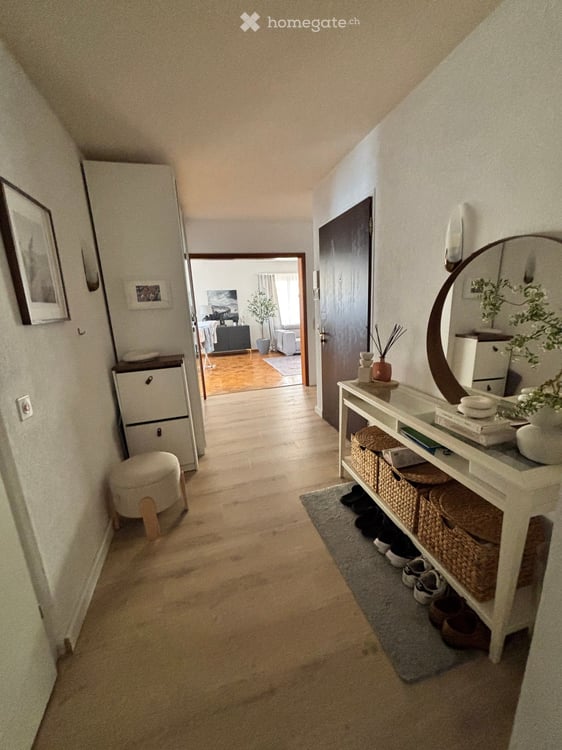 Charmante 6.5-Zimmer-Dachwohnung mit Aussicht in Thalwil; BEFRISTET 6-9 Monate 5