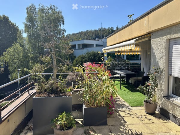 Charmante 6.5-Zimmer-Dachwohnung mit Aussicht in Thalwil; BEFRISTET 6-9 Monate 13