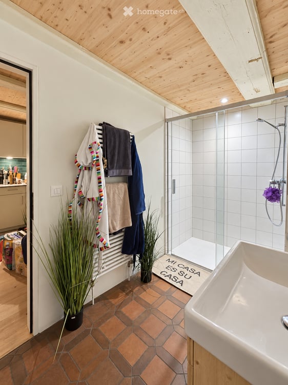 Charmante 2.5-Zimmer-Wohnung in Niederlenz – Historisches Gebäude, modern renoviert 8