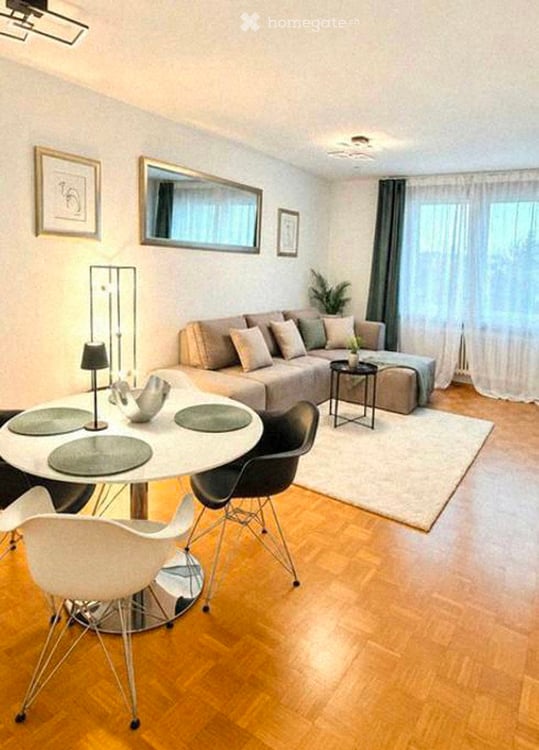 Helle 2.5-Zimmer-Wohnung am Maneggplatz – sofort verfügbar! 1