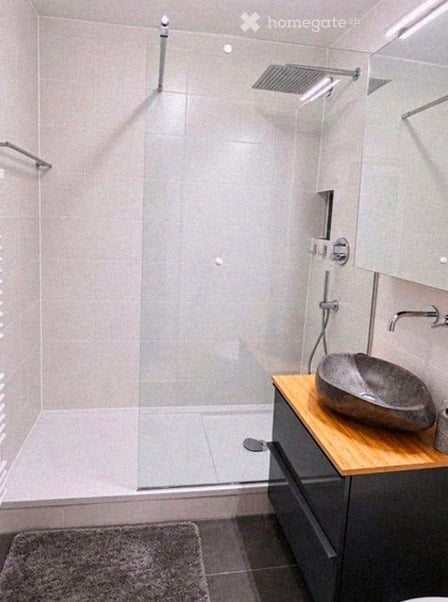 Helle 2.5-Zimmer-Wohnung am Maneggplatz – sofort verfügbar! 2