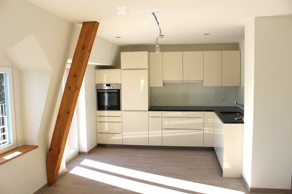 Charmante 5-Zimmer-Maisonette-Wohnung (3.5 unten / 1.5 oben) in Basel 2