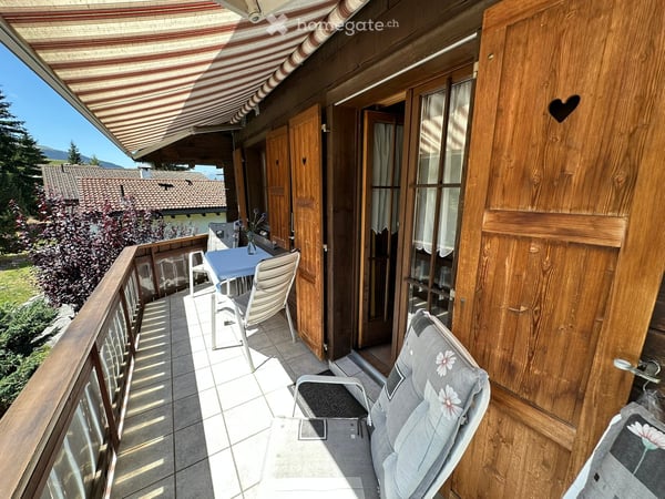 Charmante 1-Zimmer-Dachwohnung in Obersaxen –mit Heimabfahrtspiste direkt zum Haus 3