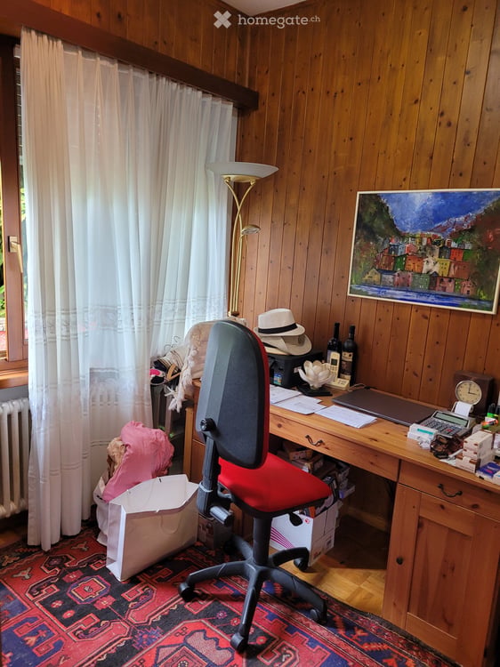 Schöne 8 Zi. Zweifamilienvilla mit herrlicher Seesicht und schöner Gartenanlage 23