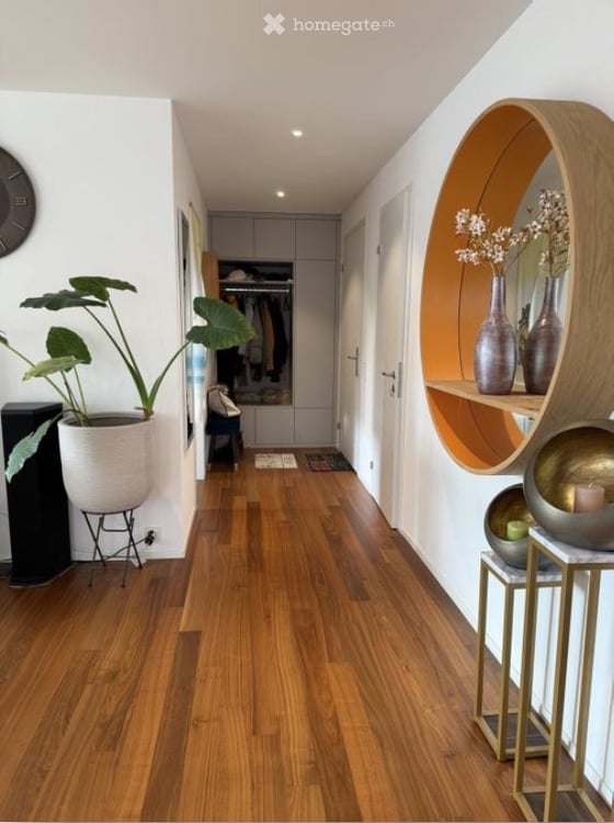 Exklusive lichtdurchflutete 4.5 Zimmer-Wohnung im Grünen und schnelle Verbindung nach Zürich 2