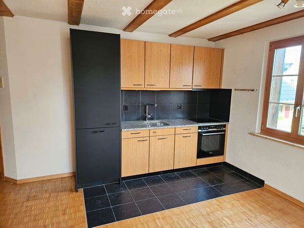 Charmante 3.5-Zimmer-Dachwohnung in Volketswil 4