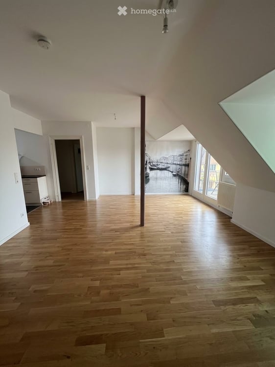 Charmante 1-Zimmer-Dachwohnung an der Brunnadernstrasse in Bern 1