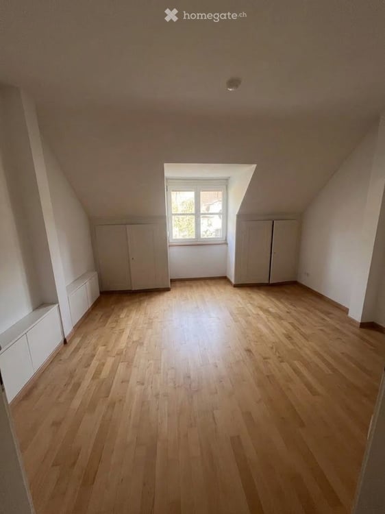 Charmante 1-Zimmer-Dachwohnung an der Brunnadernstrasse in Bern 5