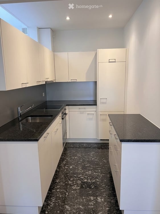 Charmante 1-Zimmer-Dachwohnung an der Brunnadernstrasse in Bern 3