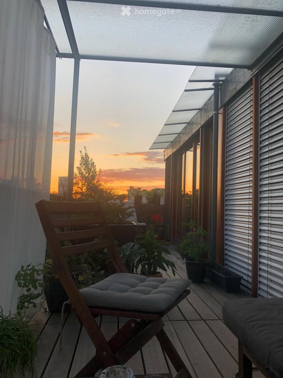 Zentral gelegene Attika-Stadt-Wohnung 3 Zimmer 80 m2 7