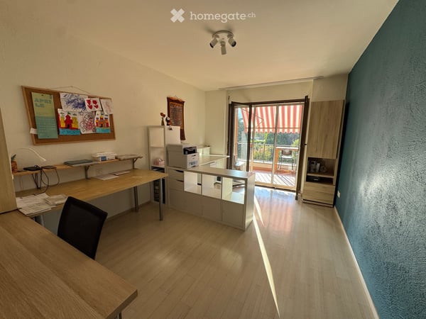 5,5 locali – 140 m² – piscina – 2 posteggi – 200 m dal lago 4