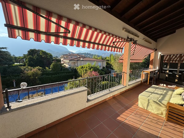 5,5 locali – 140 m² – piscina – 2 posteggi – 200 m dal lago 1