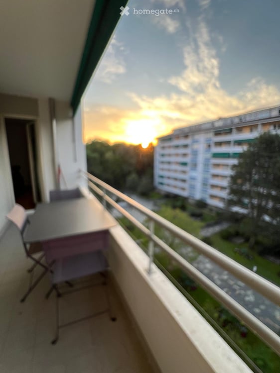 Charmant appartement de 3.5 pièces avec balcon à Genève 10