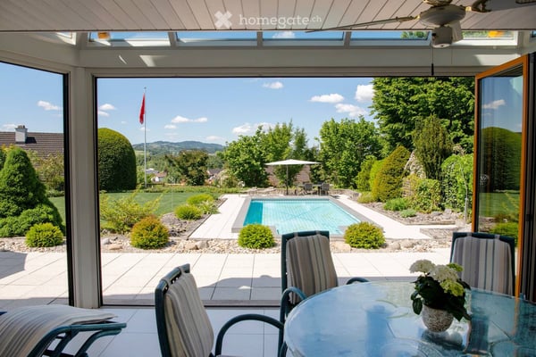 Privates Wohnparadies mit Pool und grossem Garten 13