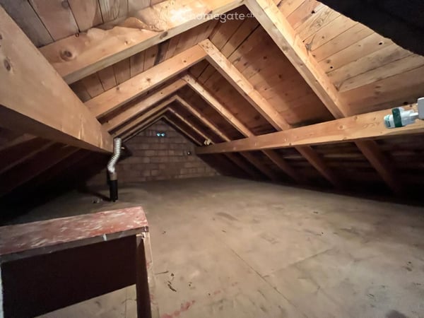 Einfamilienhaus mit einer sepr. 2 Zimmer-Wohnung 19