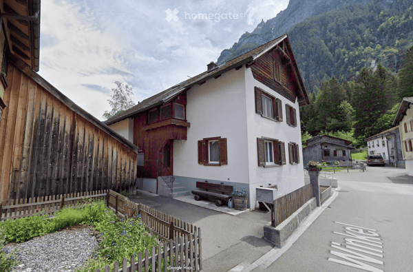Einfamilienhaus mit einer sepr. 2 Zimmer-Wohnung 4