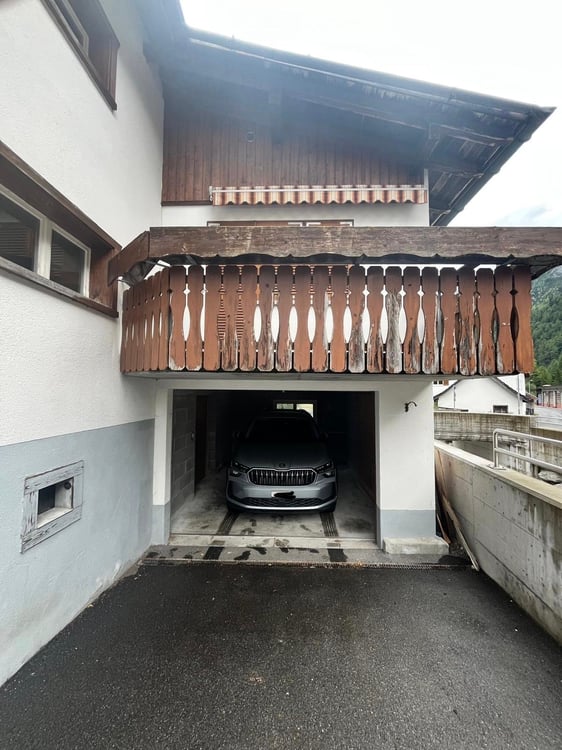 Einfamilienhaus mit einer sepr. 2 Zimmer-Wohnung 6