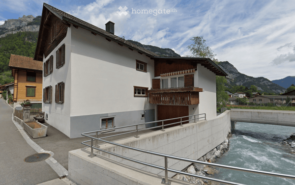Einfamilienhaus mit einer sepr. 2 Zimmer-Wohnung 3