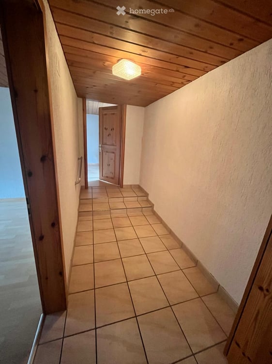 Einfamilienhaus mit einer sepr. 2 Zimmer-Wohnung 25