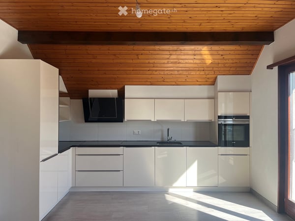 Spacieux et lumineux appartement en attique de 4.5 pièces à Gland 5