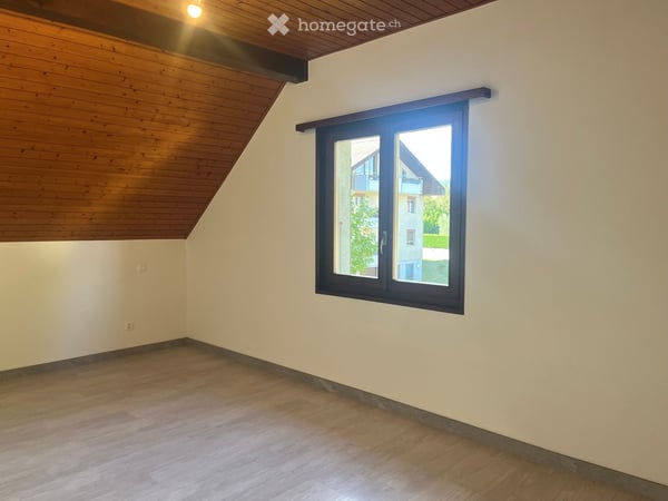 Spacieux et lumineux appartement en attique de 4.5 pièces à Gland 7