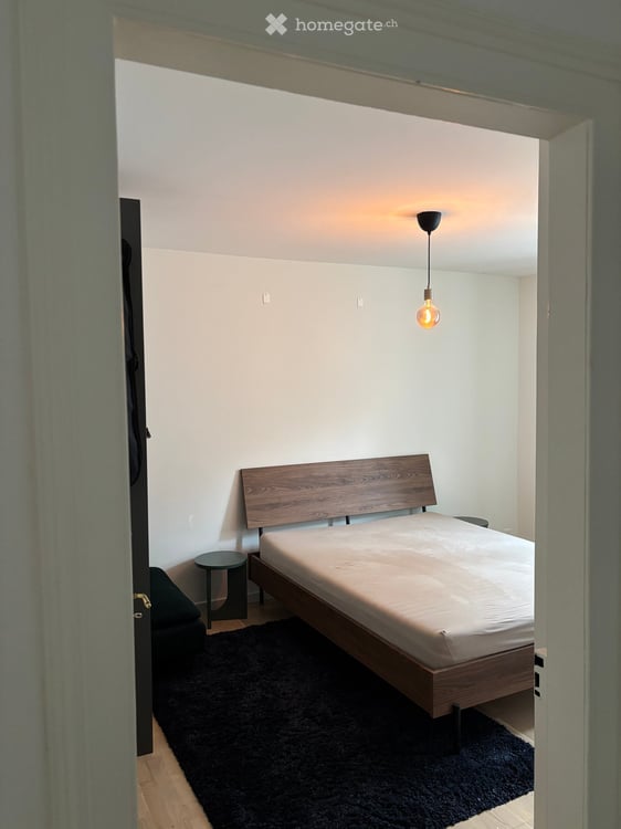 Charming 3.5-Room Apartment on Badenerstrasse, Zürich 8004 5