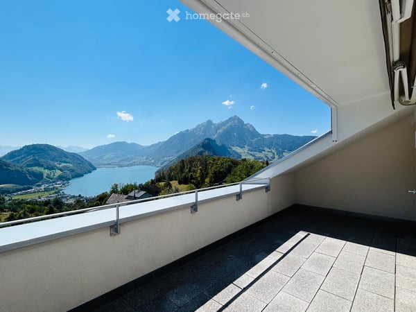 Zweitwohnsitz oder diskreter Geschäftssitz an exklusiver Lage am Bürgenstock mit See- und Bergsicht 2