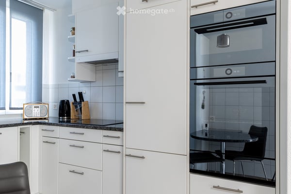 Bright 3.5-Room Furnished Apartment with Lake Views in Horgen – Seestrasse 124A 6