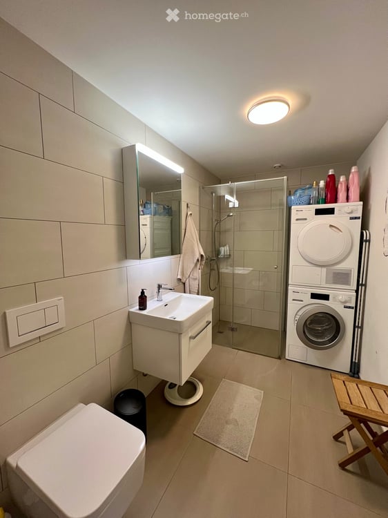 For rent: beautiful 2.5-room apartment, 52 m² – Zurich Kreis 4, Hohlstrasse 5