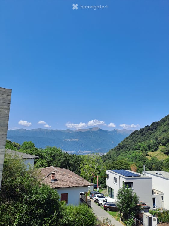 Ampio appartamento 2.5 locali con terrazzino e vista 7