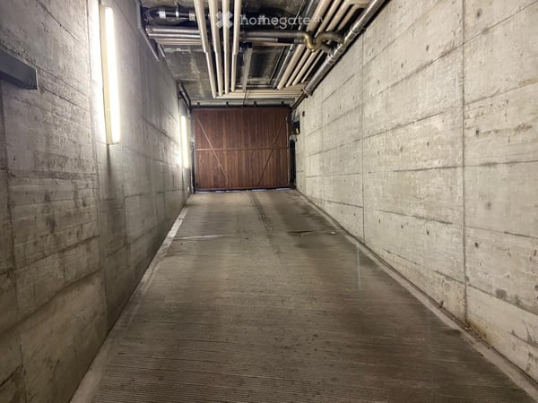 Tiefgaragenplatz in Zürich-Höngg (8049) – zentrale Lage beim Meierhofplatz 3