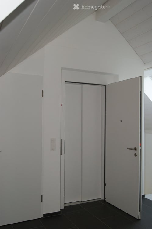 Exklusive 3.5-Zimmer-Dachwohnung mit Panoramablick in Tuggen 7