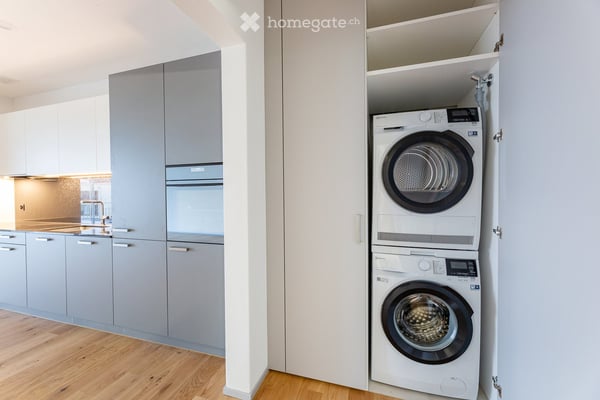 Moderne 1.5-Zimmer-Wohnung mit Balkon direkt am Bahnhof Hegi 11