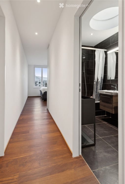 Charmante 2.5-Zimmer-Attikawohnung mit Aussicht in Zürich-Unterstrass 10