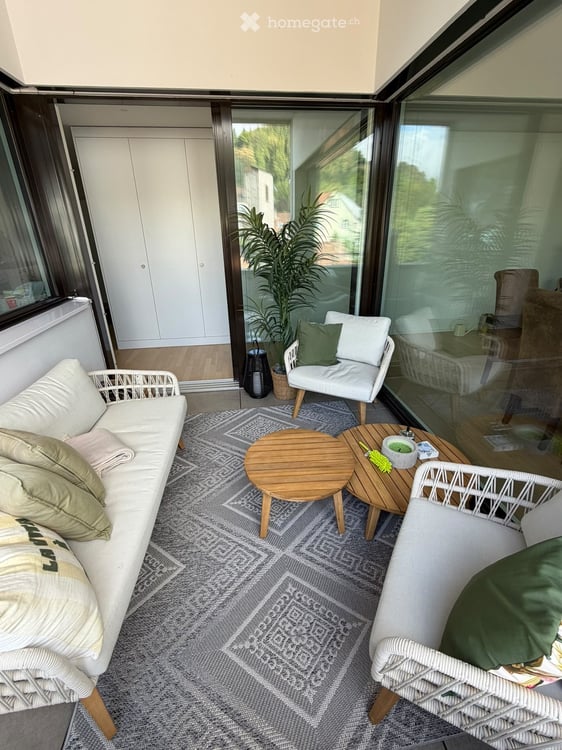 Helle 3.5-Zimmer-Wohnung mit Balkon und schöner Aussicht in Urdorf 13