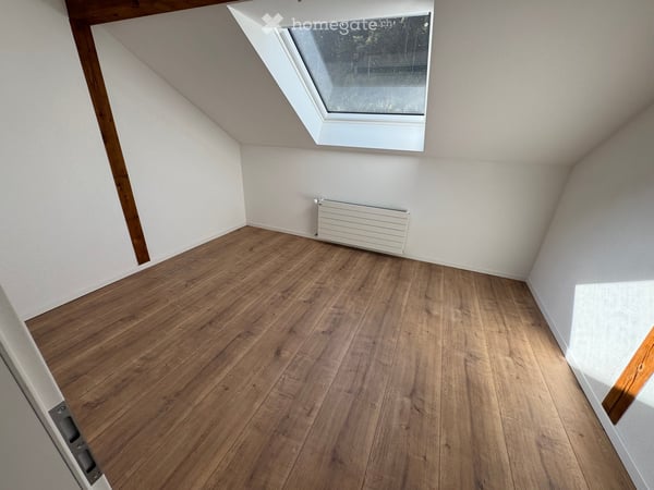 Helle 3.5-Zimmer-Dachwohnung im Fricktal mit Balkon und 2 Parkplätzen 7