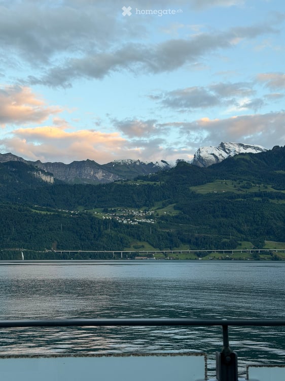 Möbliertes 1-Zimmer-Apartment mit Seeblick in Gersau – ab sofort verfügbar 1