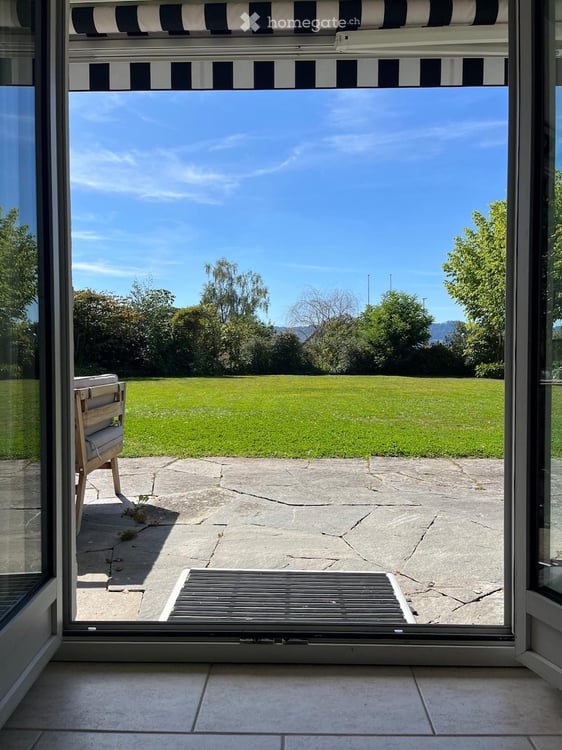 4-Zimmer-Wohnung im Grünen mit Garten in Küsnacht, Untermiete 18 Monate 2