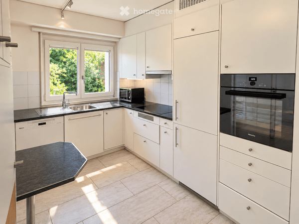 4-Zimmer-Wohnung im Grünen mit Garten in Küsnacht, Untermiete 18 Monate 8