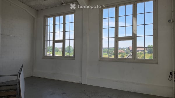 Heller Atelier/ Hobbyraum im 5. OG mit Lift im Stufenbau in Ittigen 1