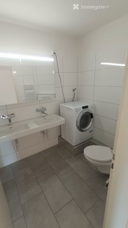 Renovierte 4.5-Zimmer-Dachwohnung mit Balkon in Hombrechtikon 9