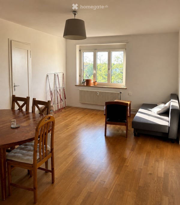 Spacious and Bright Room in Shared Flat close to Kannenfeldplatz from mid November 4