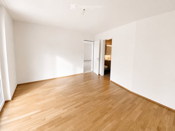 Zentrale und moderne Wohnung 6