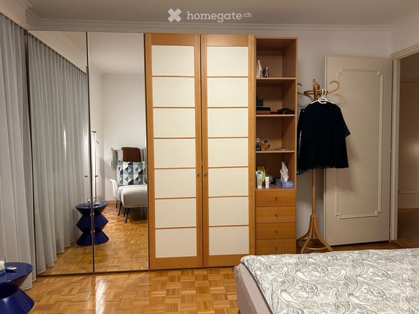 Spacieux appartement de 6 pièces avec balcon à Pully 3330.- charges comprises 5