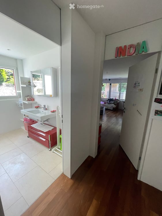 Exklusive 2.5-Zimmer-Duplex-Wohnung mit Kamin und Garage am Zürichberg 16