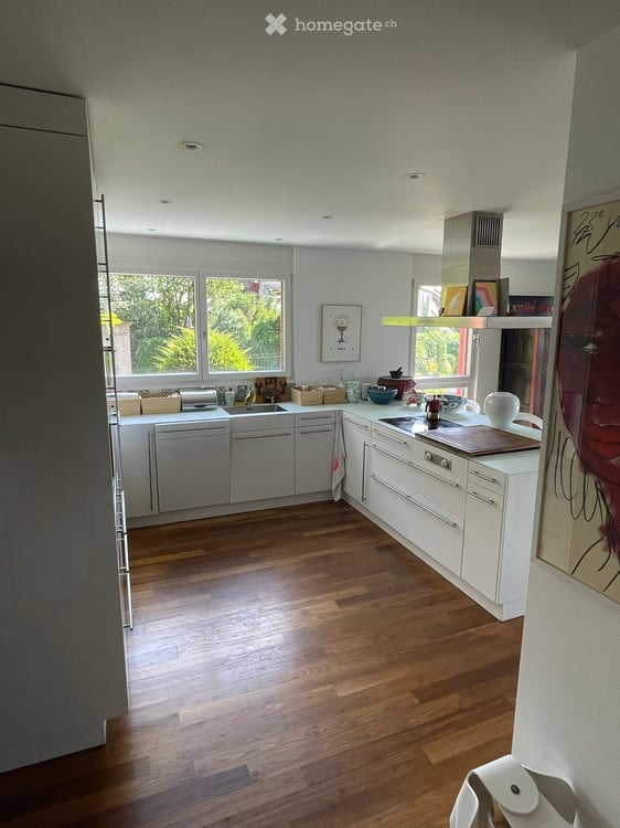 Exklusive 2.5-Zimmer-Duplex-Wohnung mit Kamin und Garage am Zürichberg 12