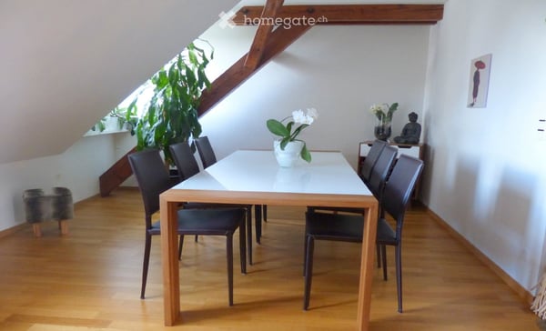 Charmante 3.5-Zimmer-Dachgeschosswohnung in Basel 2