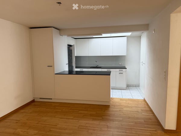 Helle 4.5-Zimmer-Wohnung mit Gartensitzplatz in Laax – sofort verfügbar 2