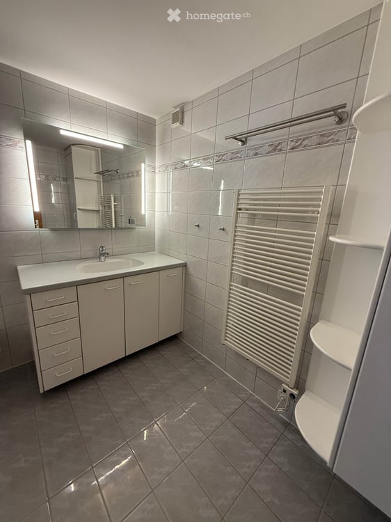 Helle 4.5-Zimmer-Wohnung mit Gartensitzplatz in Laax – sofort verfügbar 10