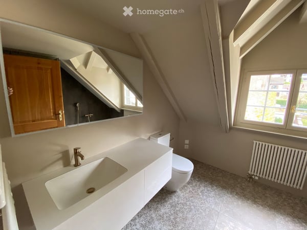 Wohnen im wunderschönen Schloss Lohnegg mit Seesicht 8